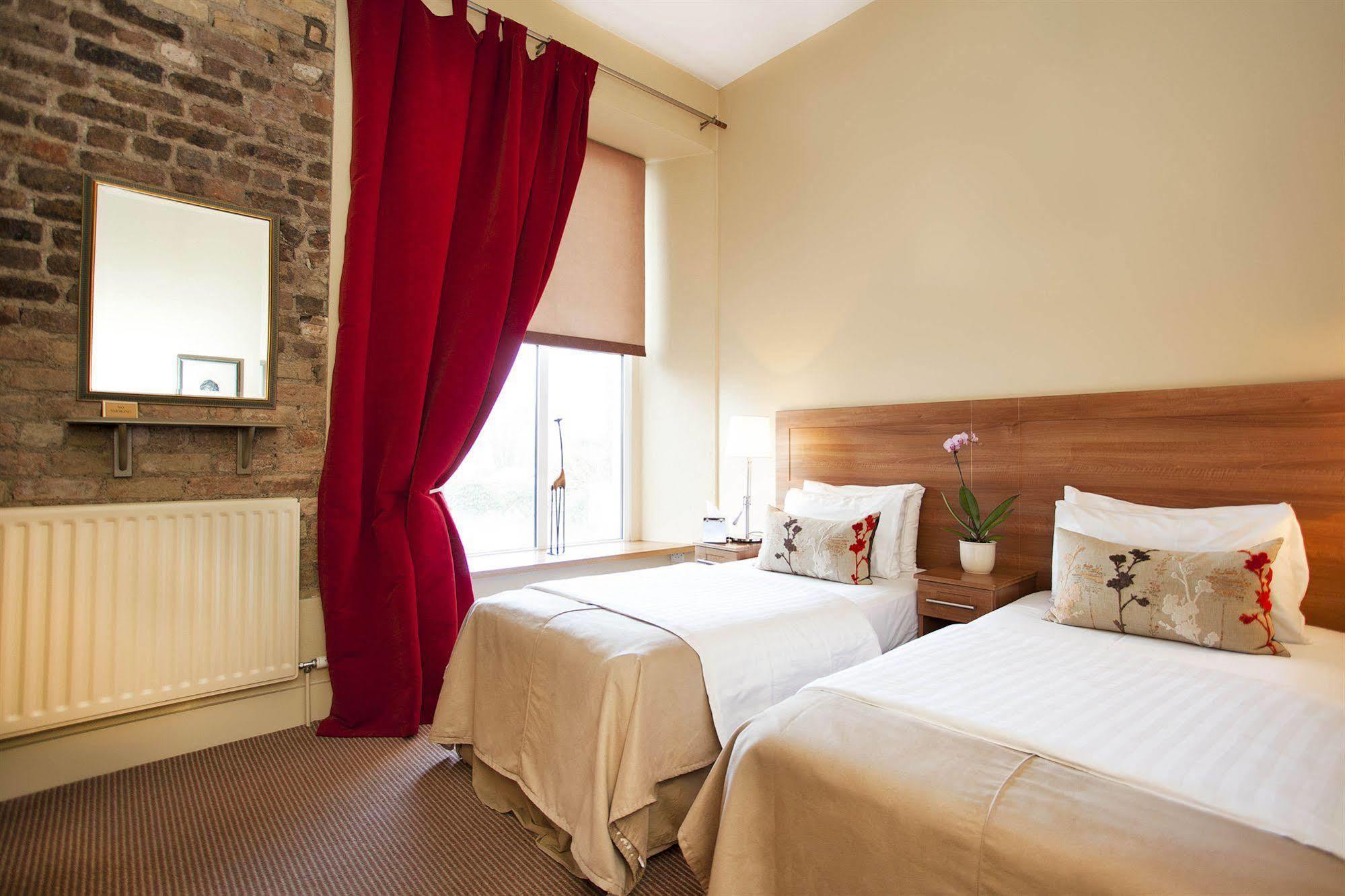Becketts Hotel Leixlip Exterior photo